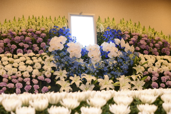 上質な生花祭壇